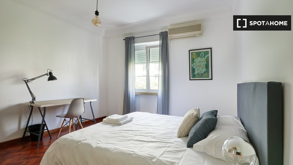 Double room Lisbon, 7 beds, 200m² — photo 15
