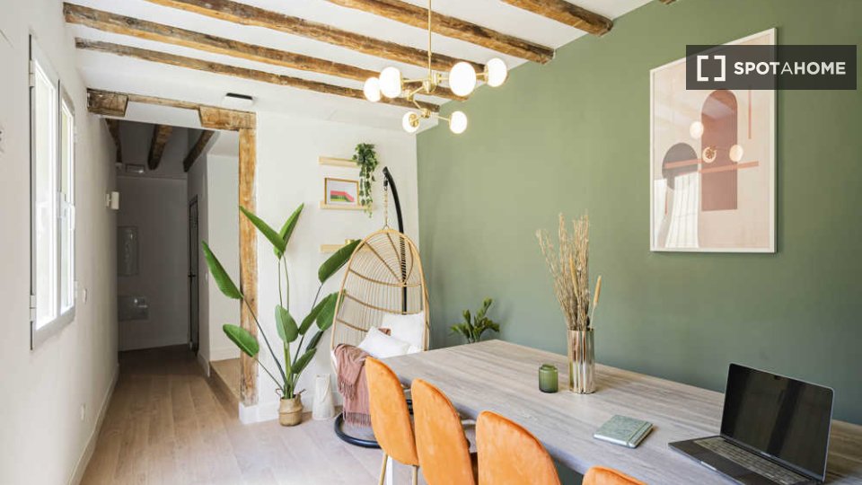 Double room Madrid, 16 beds — photo 40