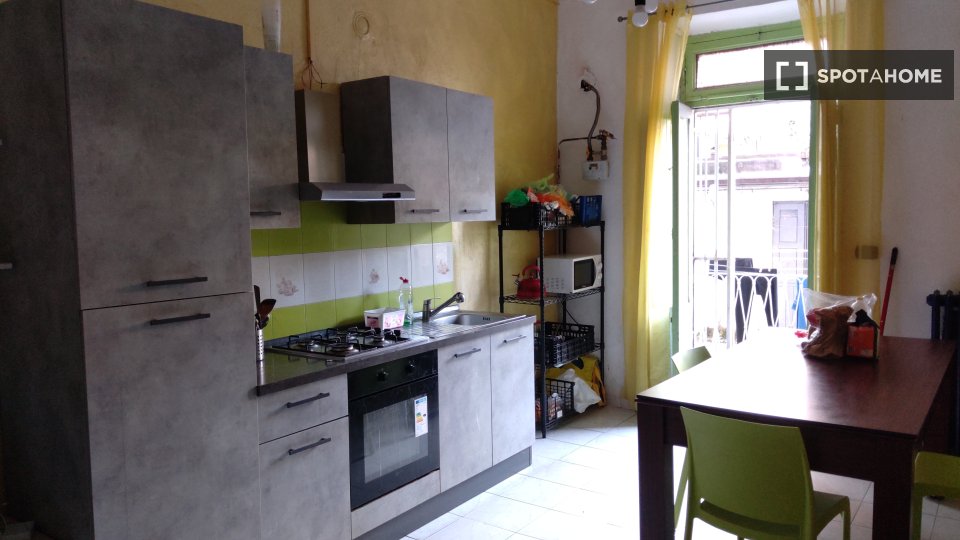 Double room Turin, 3 beds, 85m² — photo 4