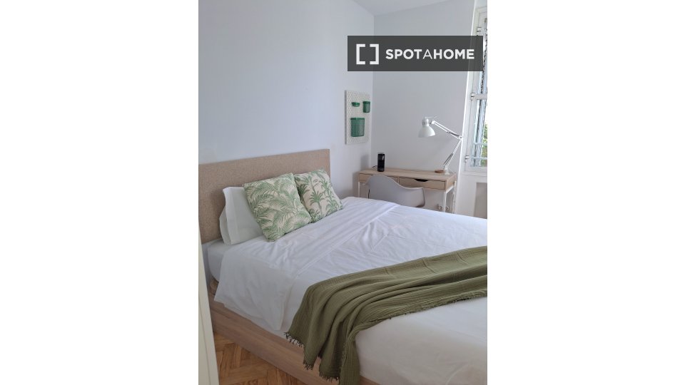 Double room Madrid, 6 beds — photo 20