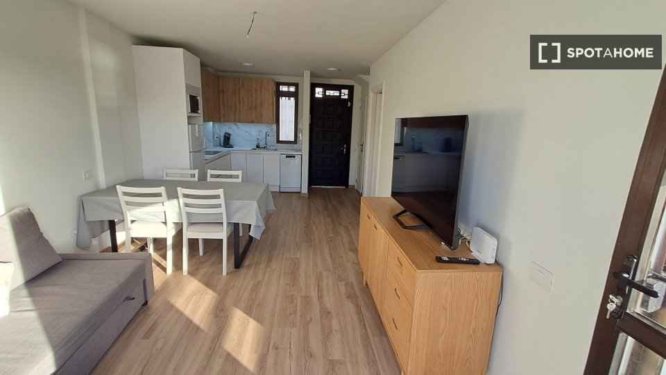 Apartment Santa_Cruz_De_Tenerife, 3 beds, 105m² — photo 1
