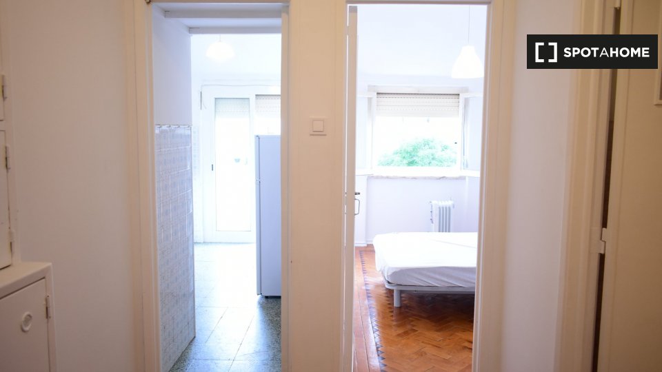 Apartment Lisbon, 1 bed — photo 14