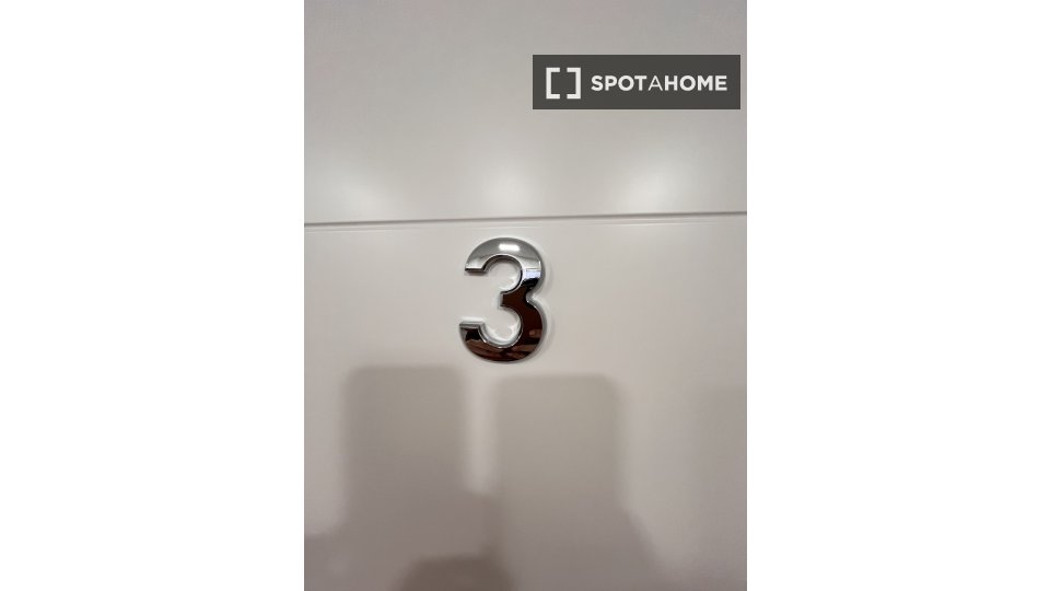 Double room Madrid, 5 beds, 110m² — photo 19
