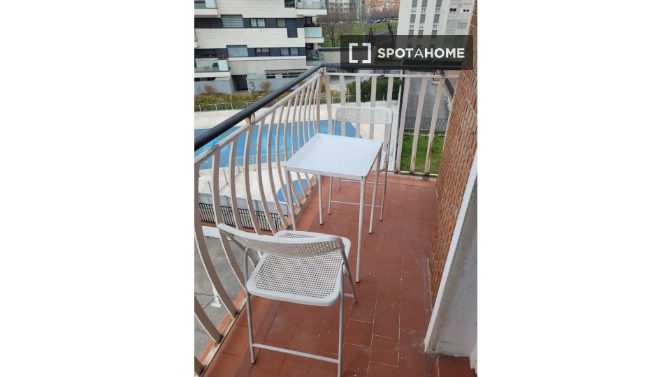 Double room Madrid, 6 beds, 150m² — photo 5