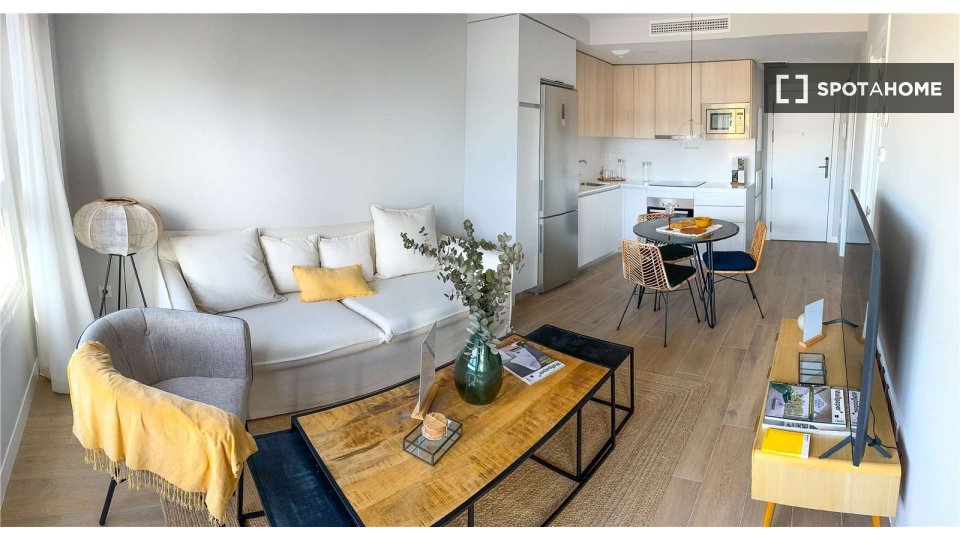 Apartment Madrid, 1 bed, 45m² — photo 1