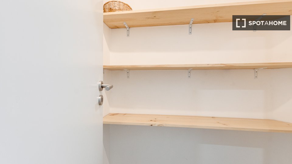 Apartment Lisbon, 2 beds — photo 15
