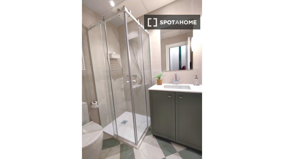 Apartment Madrid, 2 beds, 43m² — photo 6