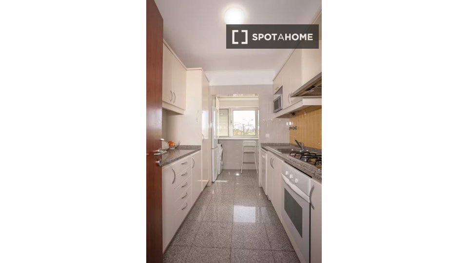 Apartment Lisbon, 2 beds — photo 15
