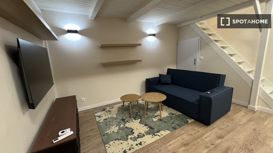 Apartment Budapest, 2 beds, 45m² — photo 9