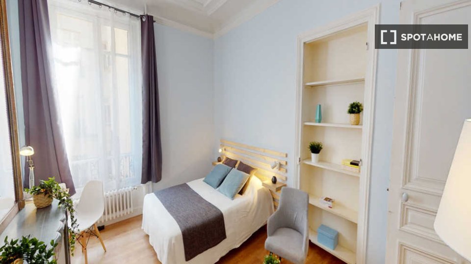 Double room Paris, 8 beds, 200m² — photo 9