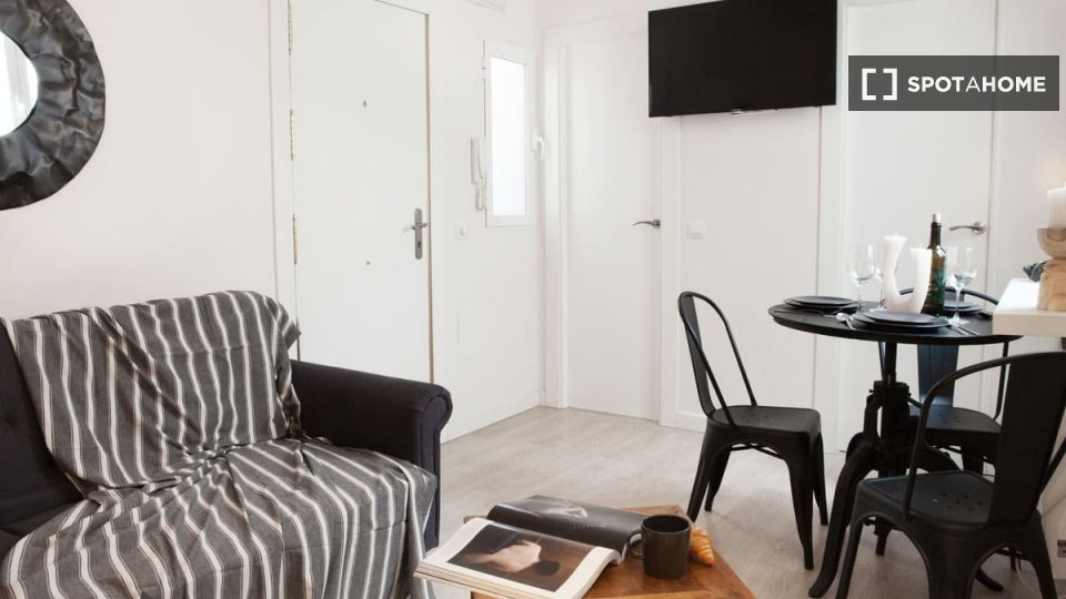 Apartment mono Madrid, 45m² — photo 1