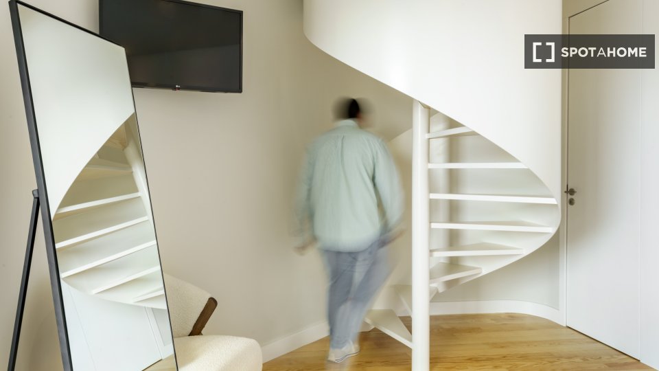 Apartment Porto, 1 bed, 51m² — photo 17