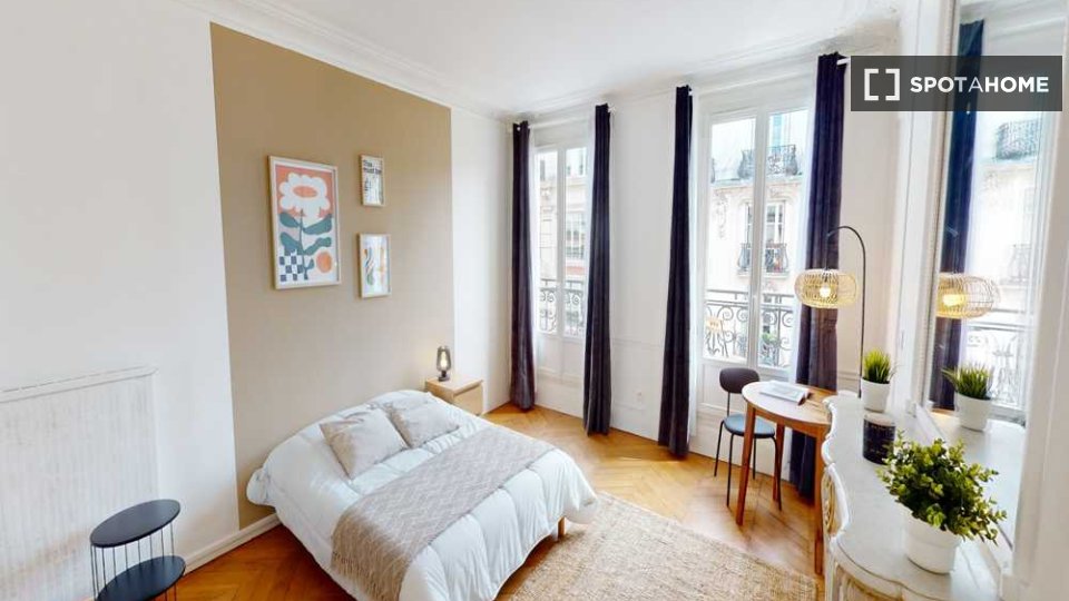 Double room Paris, 3 beds, 80m² — photo 1