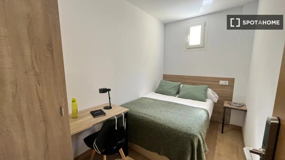 Double room Madrid, 10 beds — photo 5