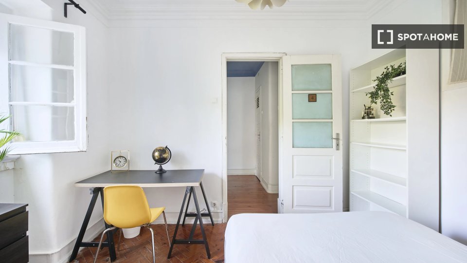 Double room Lisbon, 4 beds — photo 3
