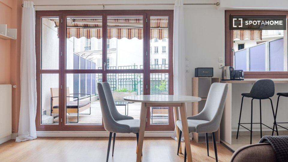 Apartment Paris, 1 bed, 31m² — photo 2