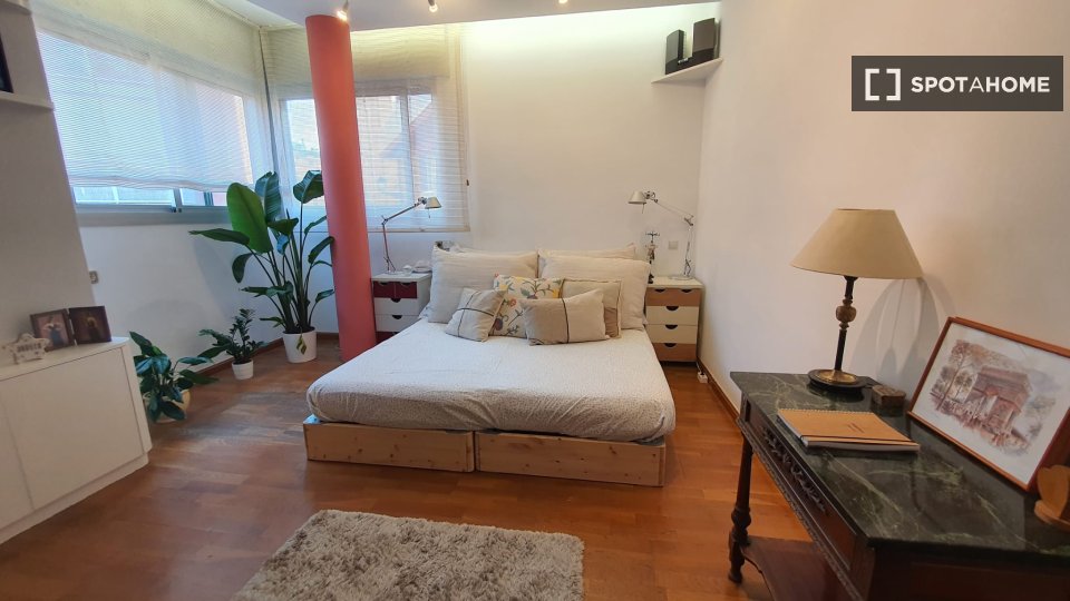Double room Barcelona, 2 beds, 160m² — photo 10