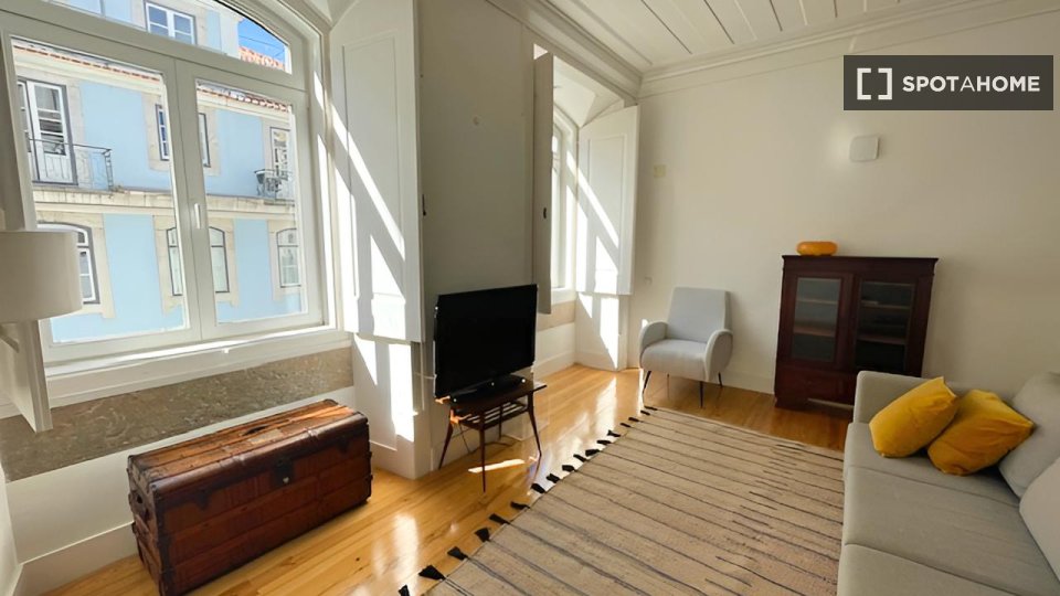 Apartment Lisbon, 2 beds, 104m² — photo 4