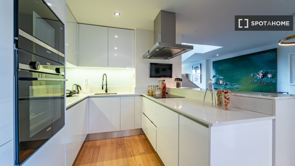 Apartment Porto, 3 beds, 202m² — photo 9