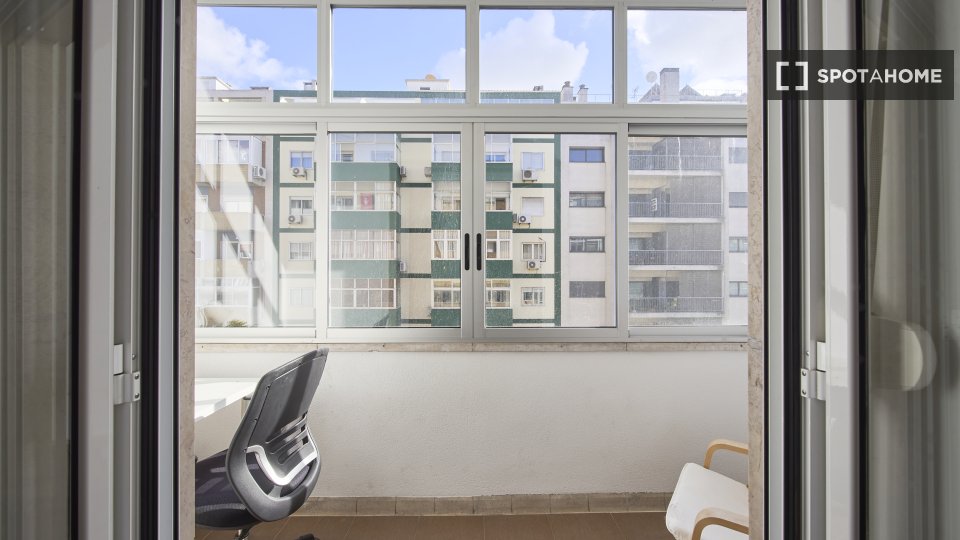 Double room Lisbon, 7 beds — photo 11
