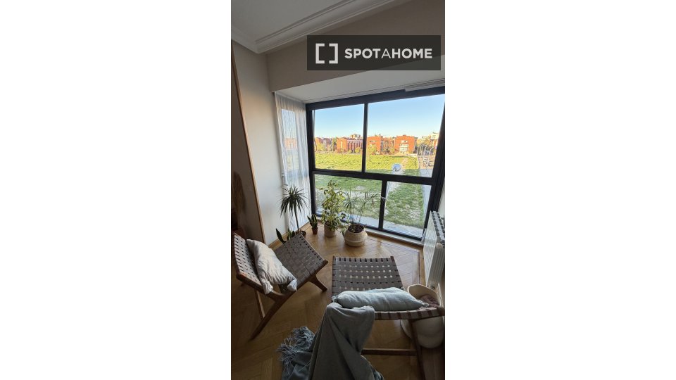 Piso en alquiler de 2 habitaciones en Las Águilas, Madrid