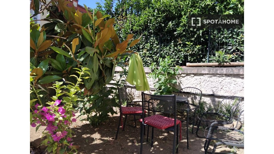 Double room Rome, 4 beds, 90m² — photo 8