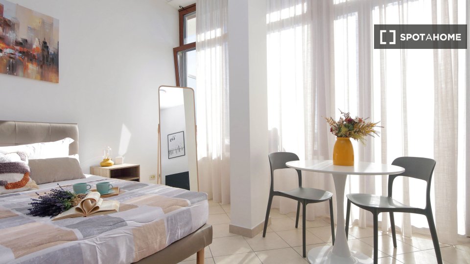 Apartment Rome, 1 bed — photo 15
