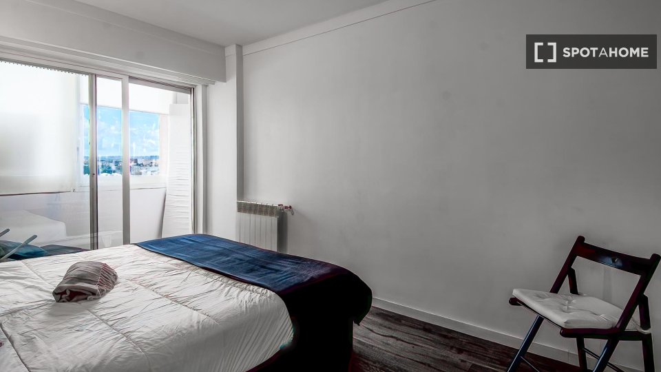 Apartment Lisbon, 2 beds — photo 10