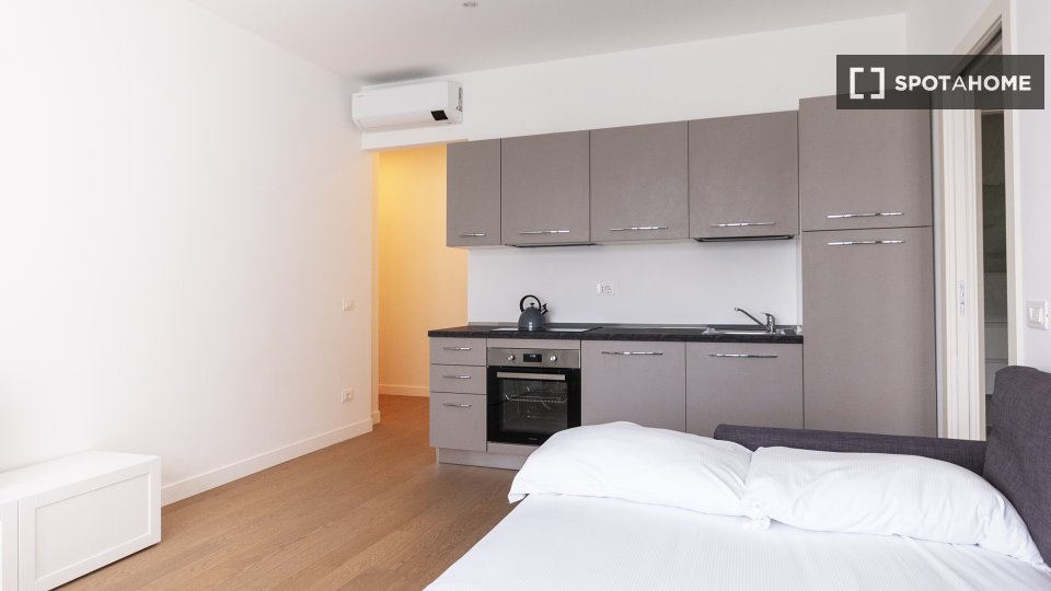 Apartment Milan, 1 bed, 59m² — photo 9