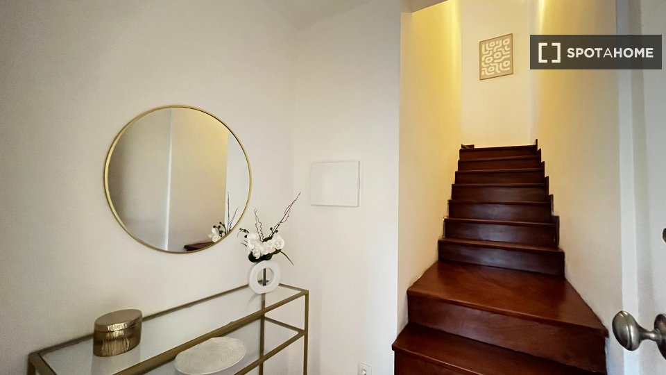 Double room Porto, 3 beds, 80m² — photo 10