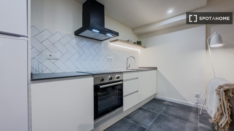 Apartment Barcelona, 1 bed, 40m² — photo 17