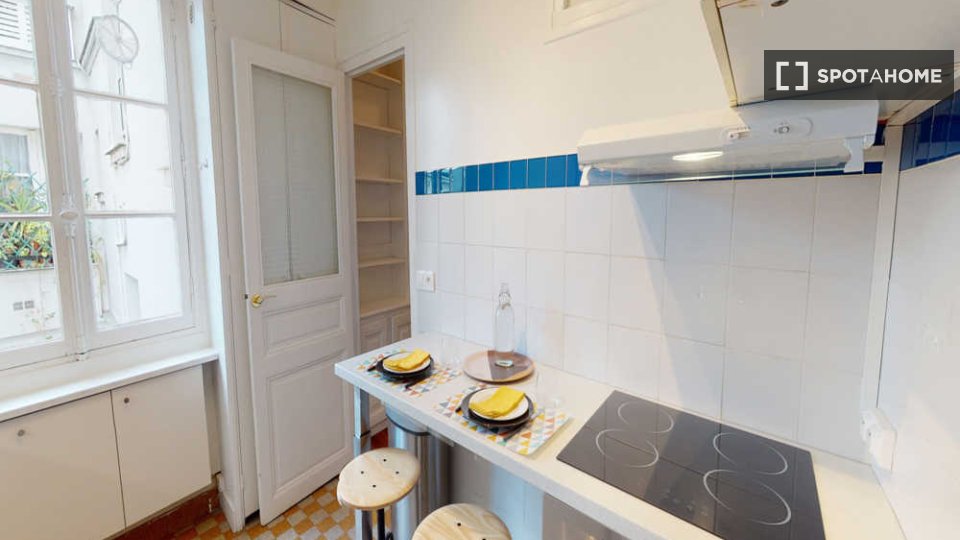 Double room Paris, 6 beds, 130m² — photo 16