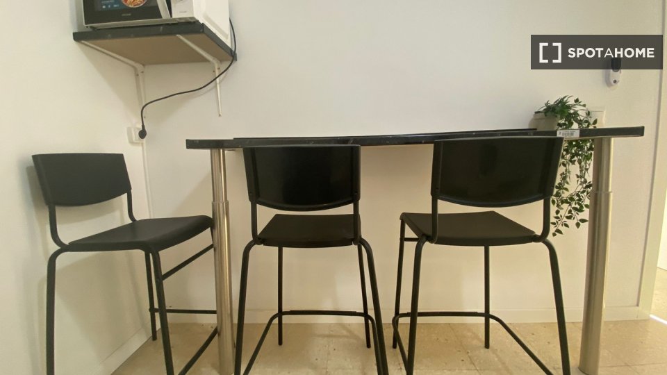 Double room Madrid, 5 beds — photo 10