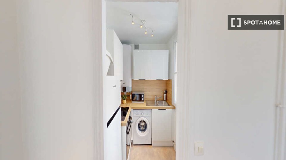 Double room Paris, 3 beds, 50m² — photo 2