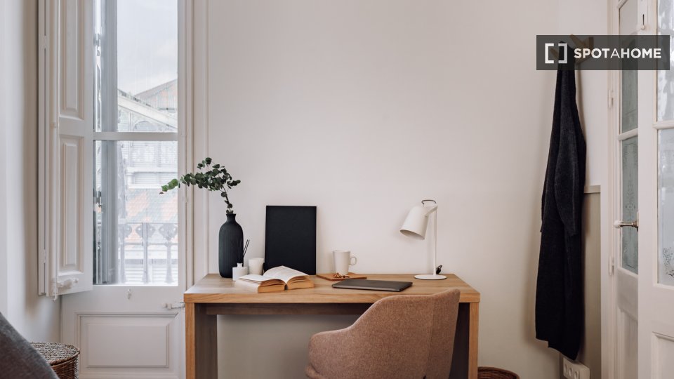 Apartment Barcelona, 1 bed, 51m² — photo 15