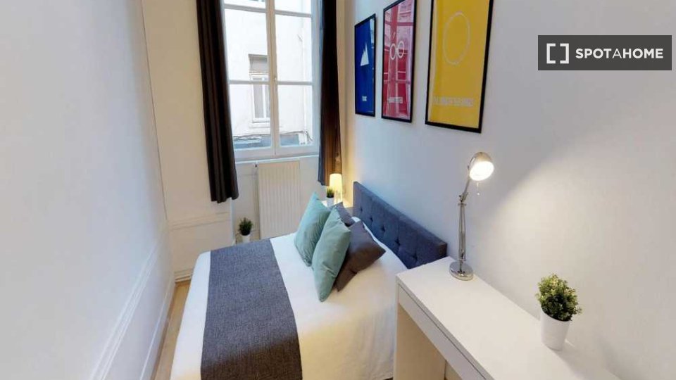Double room Lyon, 4 beds, 80m² — photo 2