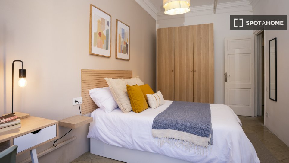 Double room Barcelona, 10 beds, 220m² — photo 48