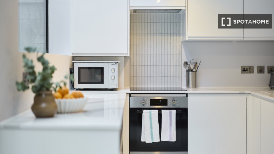 Apartment London, 1 bed, 83m² — photo 19