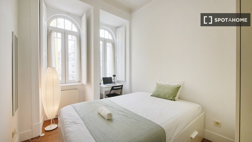 Double room Lisbon, 9 beds — photo 5