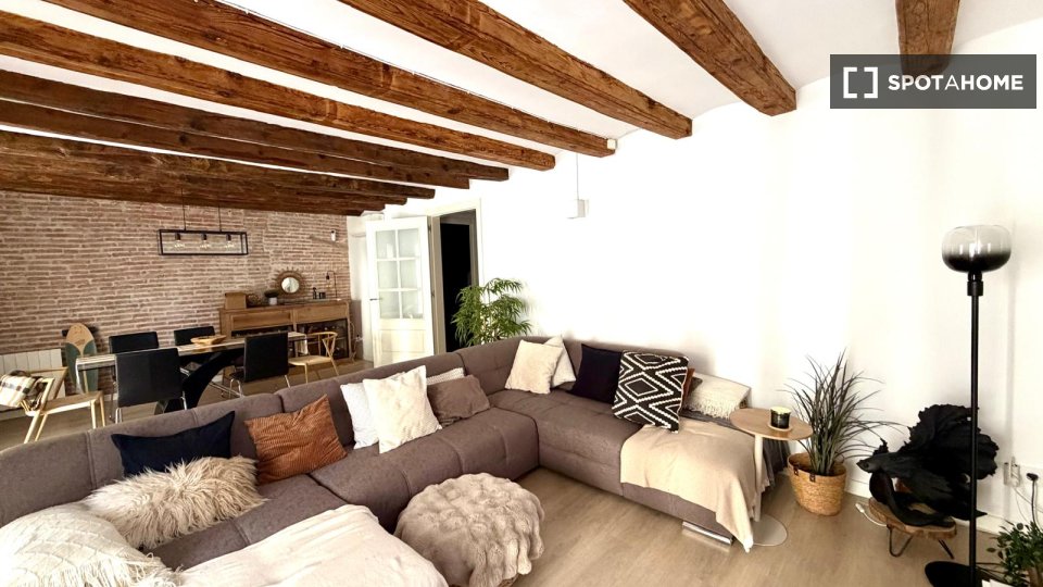 Apartment Barcelona, 1 bed, 98m² — photo 16