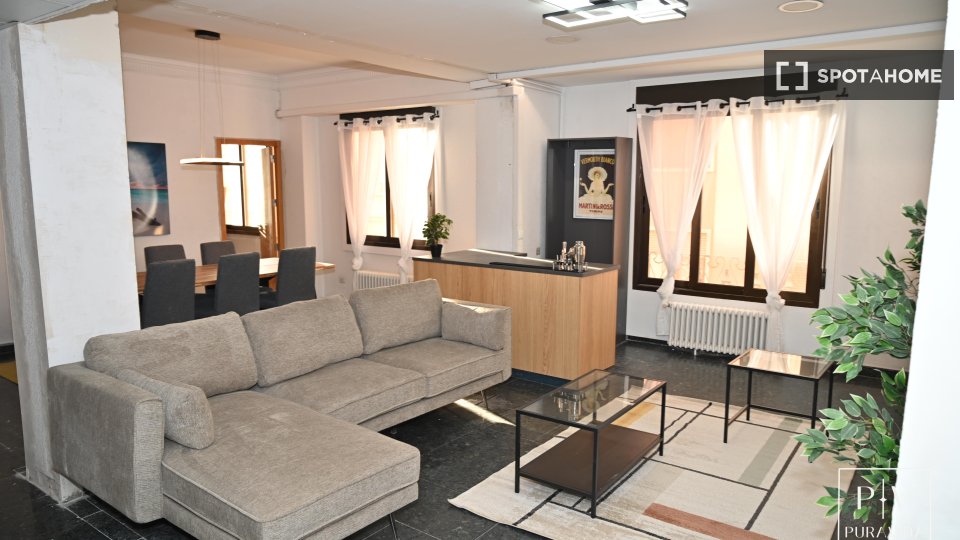 Double room Valencia, 8 beds, 263m² — photo 7