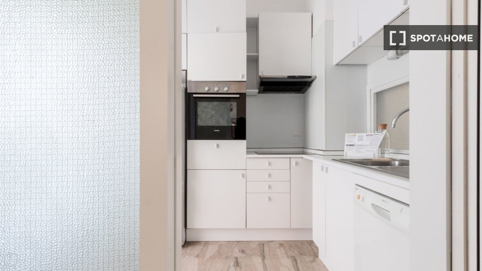Apartment Milan, 1 bed, 65m² — photo 13