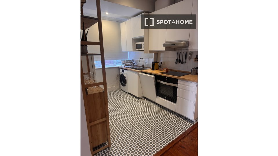 Apartment mono Lisbon, 60m² — photo 4
