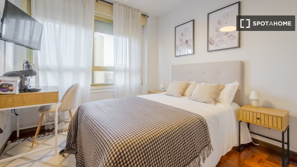 Double room Madrid, 7 beds — photo 8