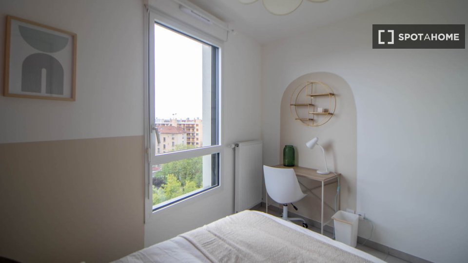 Double room Lyon, 5 beds — photo 17