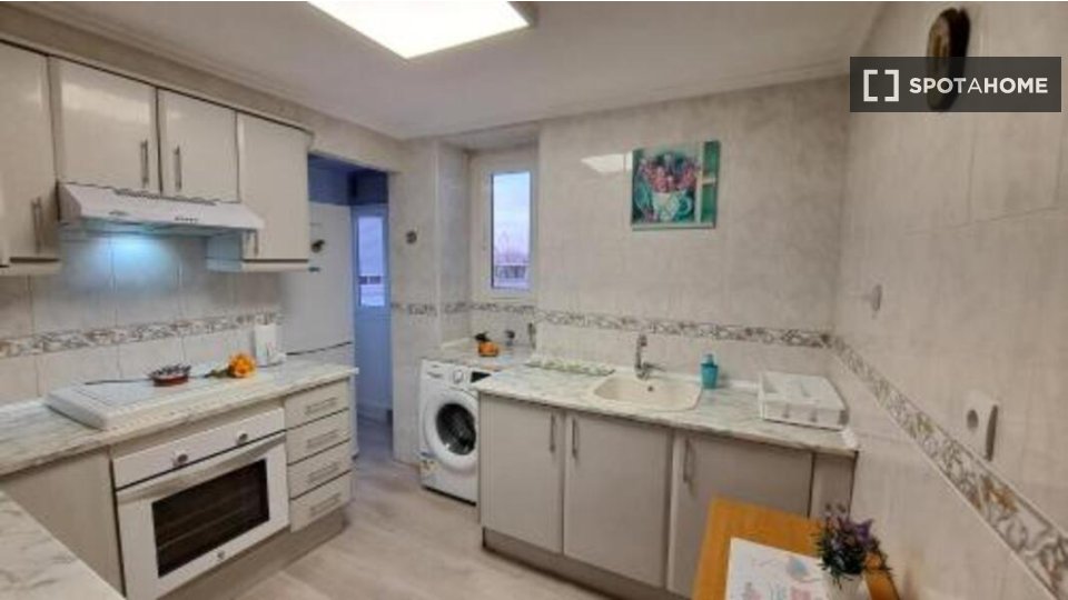 Apartment Valencia, 3 beds, 88m² — photo 8