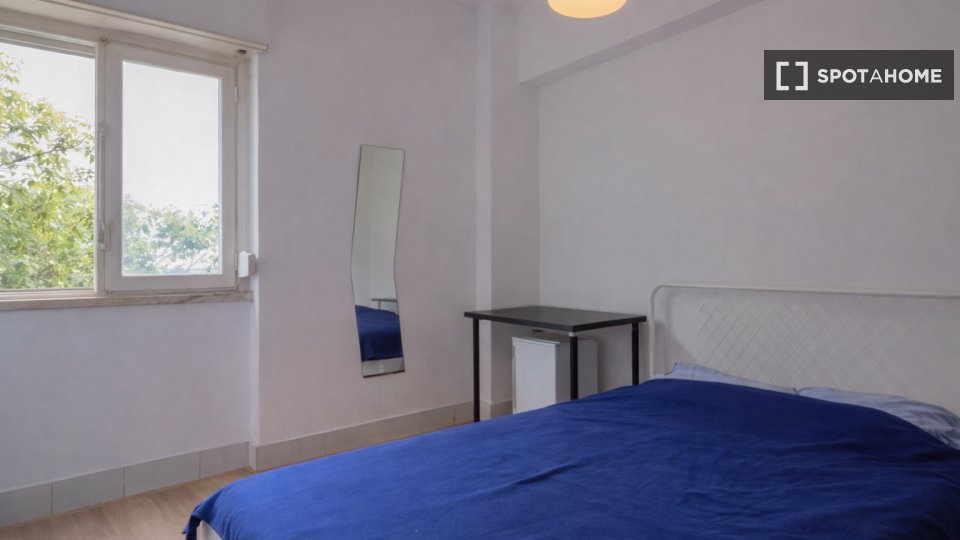 Double room Lisbon, 6 beds, 115m² — photo 29