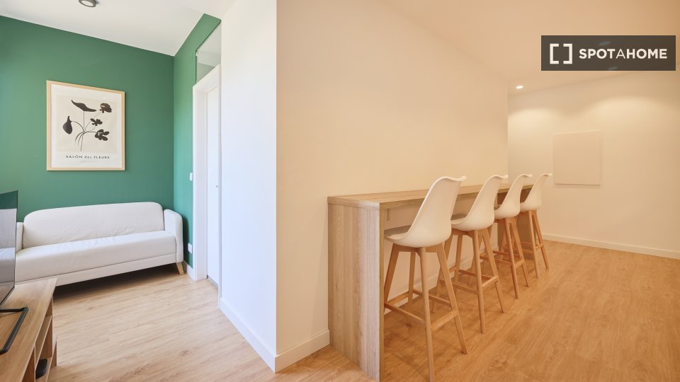 Double room Lisbon, 4 beds — photo 6
