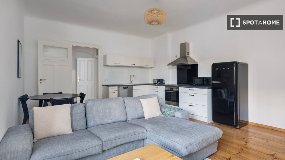 Apartment Berlin, 2 beds — photo 2