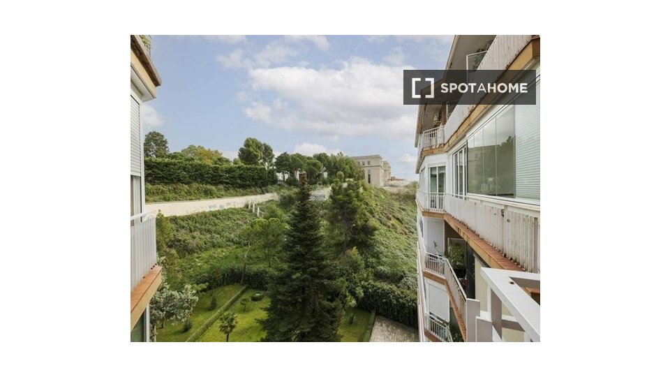 Apartment Madrid, 4 beds, 130m² — photo 9